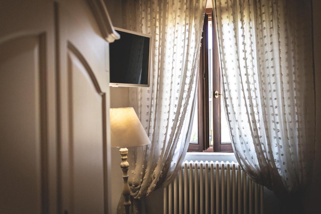 Gatto Rosso Bed & Breakfast Bolgheri Bagian luar foto
